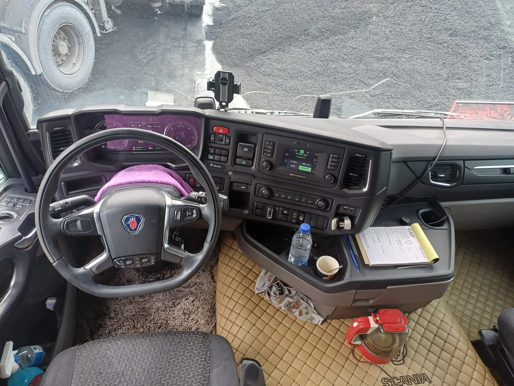 Scania çekici iç kabin